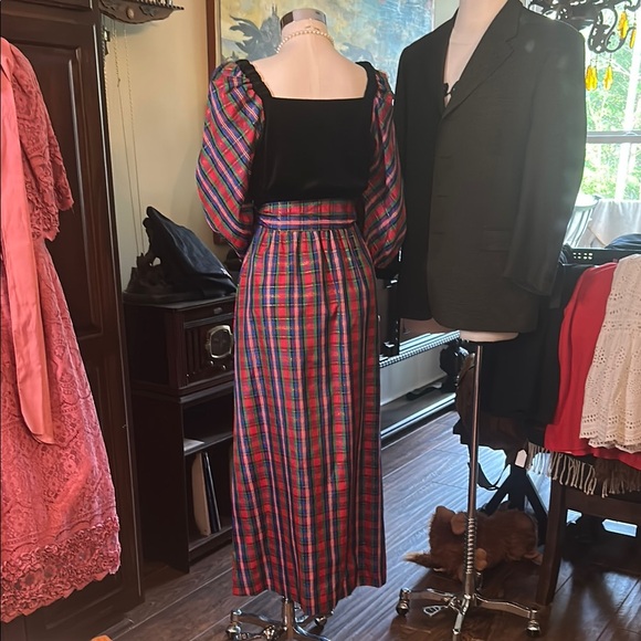 Vintage Sz S/M Velvet Bodice & Plaid 70’s/80’s Maxi Dress GVC - Picture 3 of 3